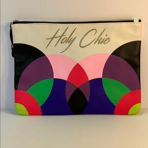 “Holy Chic” Makeup Bag ❗️